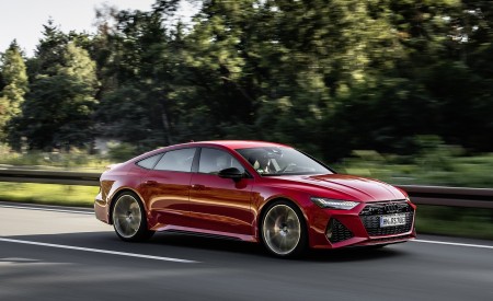 2020 Audi RS 7 Sportback (Color: Tango Red) Front Three-Quarter Wallpapers 450x275 (15)