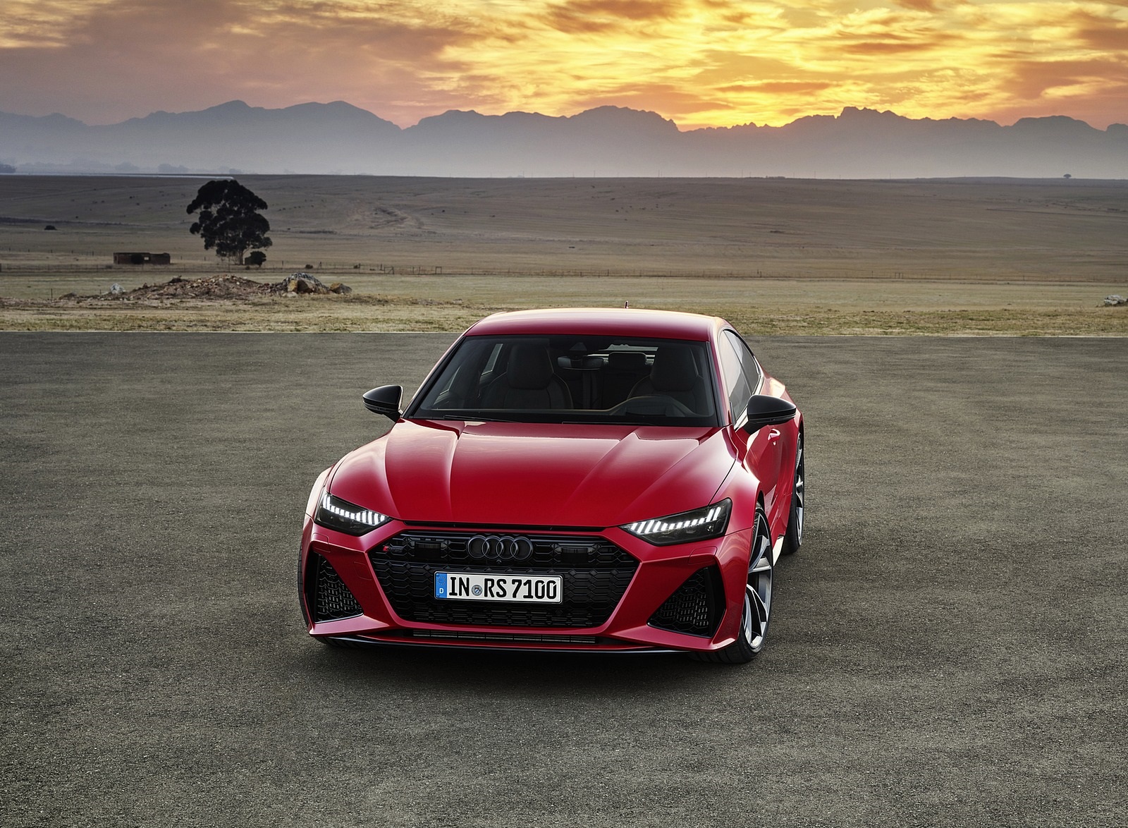 2020 Audi RS 7 Sportback (Color: Tango Red) Front Wallpapers #41 of 99
