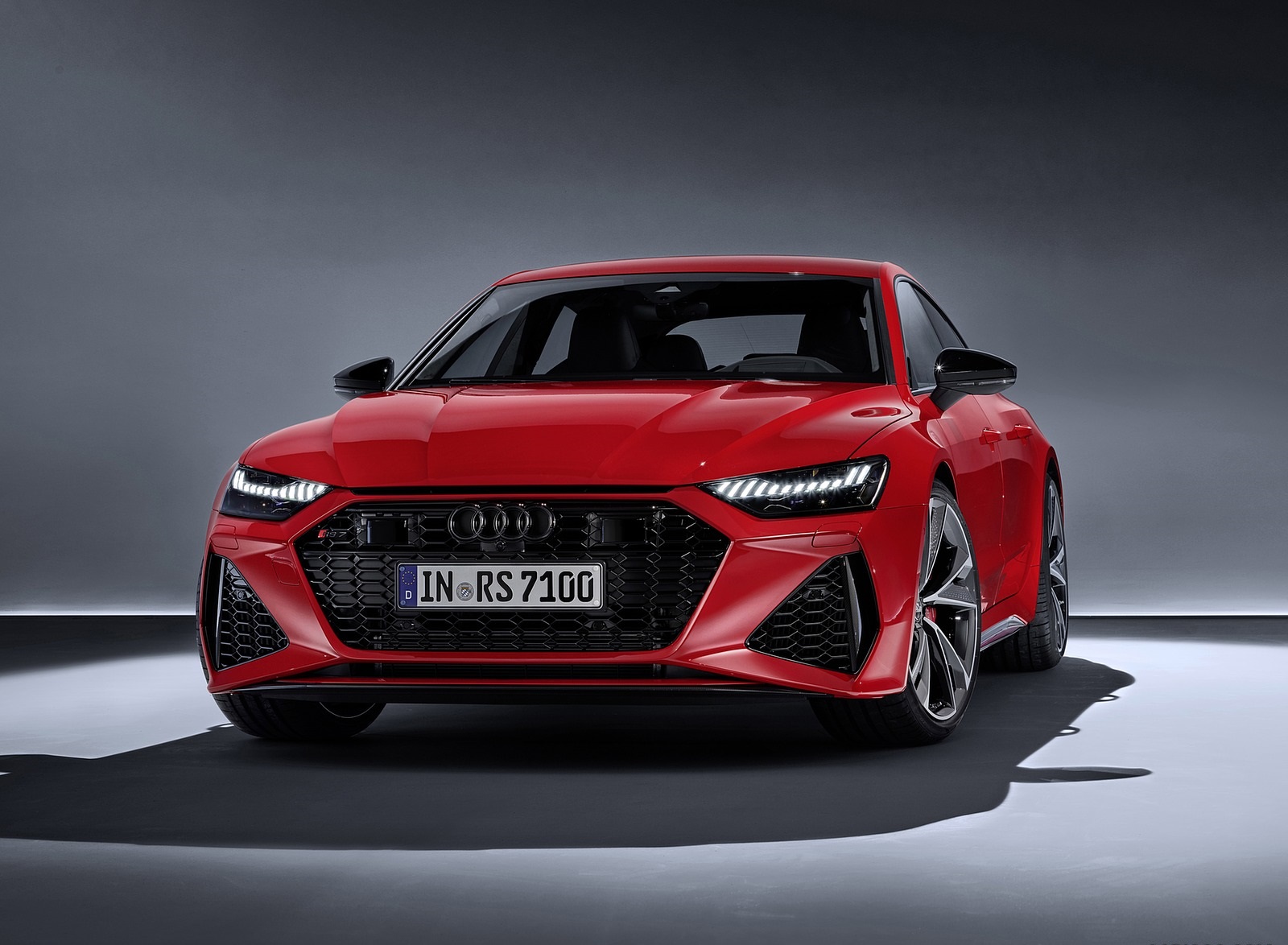 2020 Audi RS 7 Sportback (Color: Tango Red) Front Wallpapers #65 of 99