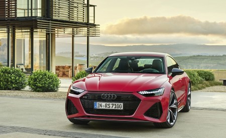 2020 Audi RS 7 Sportback (Color: Tango Red) Front Wallpapers 450x275 (58)