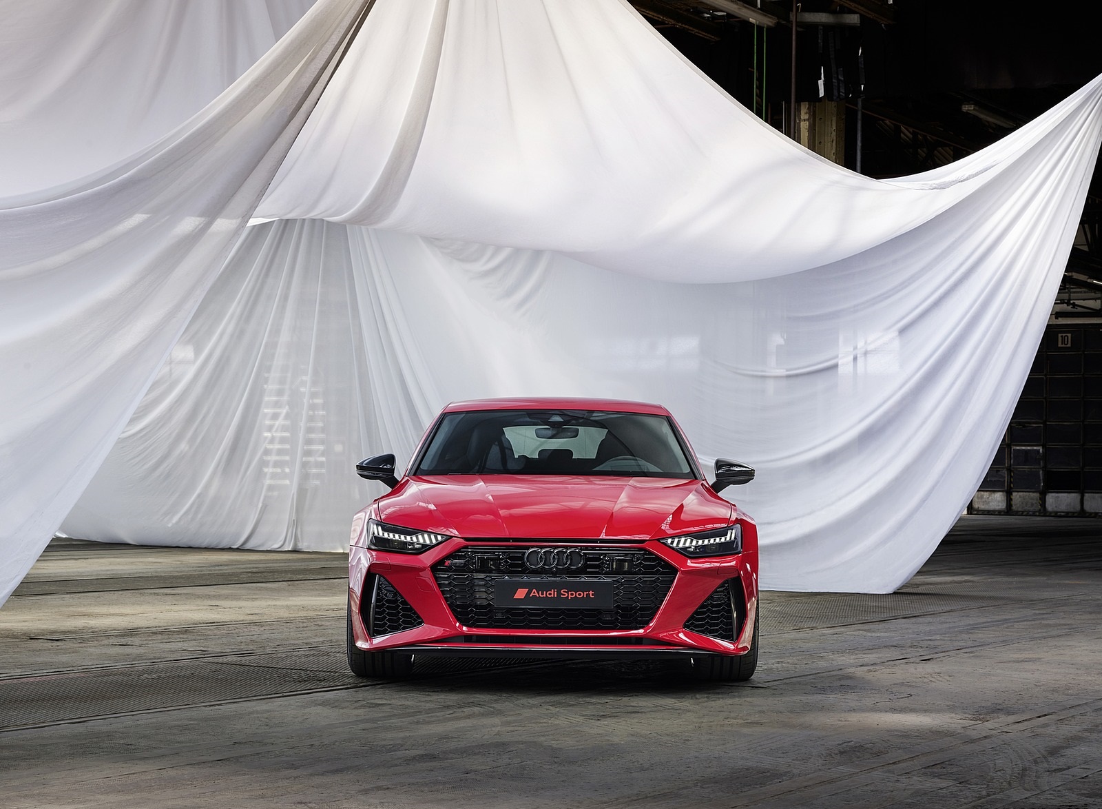 2020 Audi RS 7 Sportback (Color: Tango Red) Front Wallpapers #49 of 99