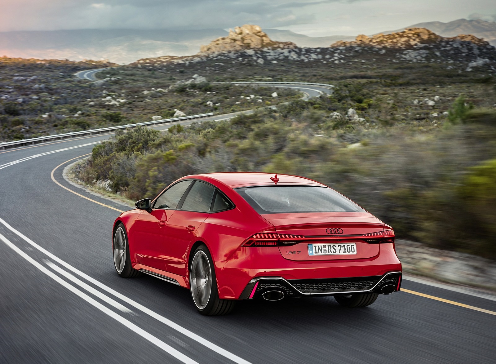 2020 Audi RS 7 Sportback (Color: Tango Red) Rear Three-Quarter Wallpapers (8)