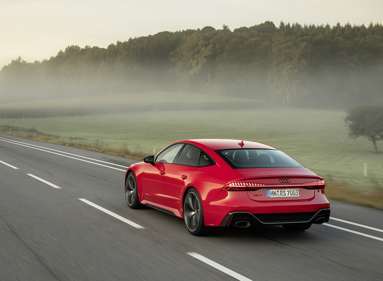 2020 Audi RS 7 Sportback (Color: Tango Red) Rear Three-Quarter Wallpapers #18 of 99