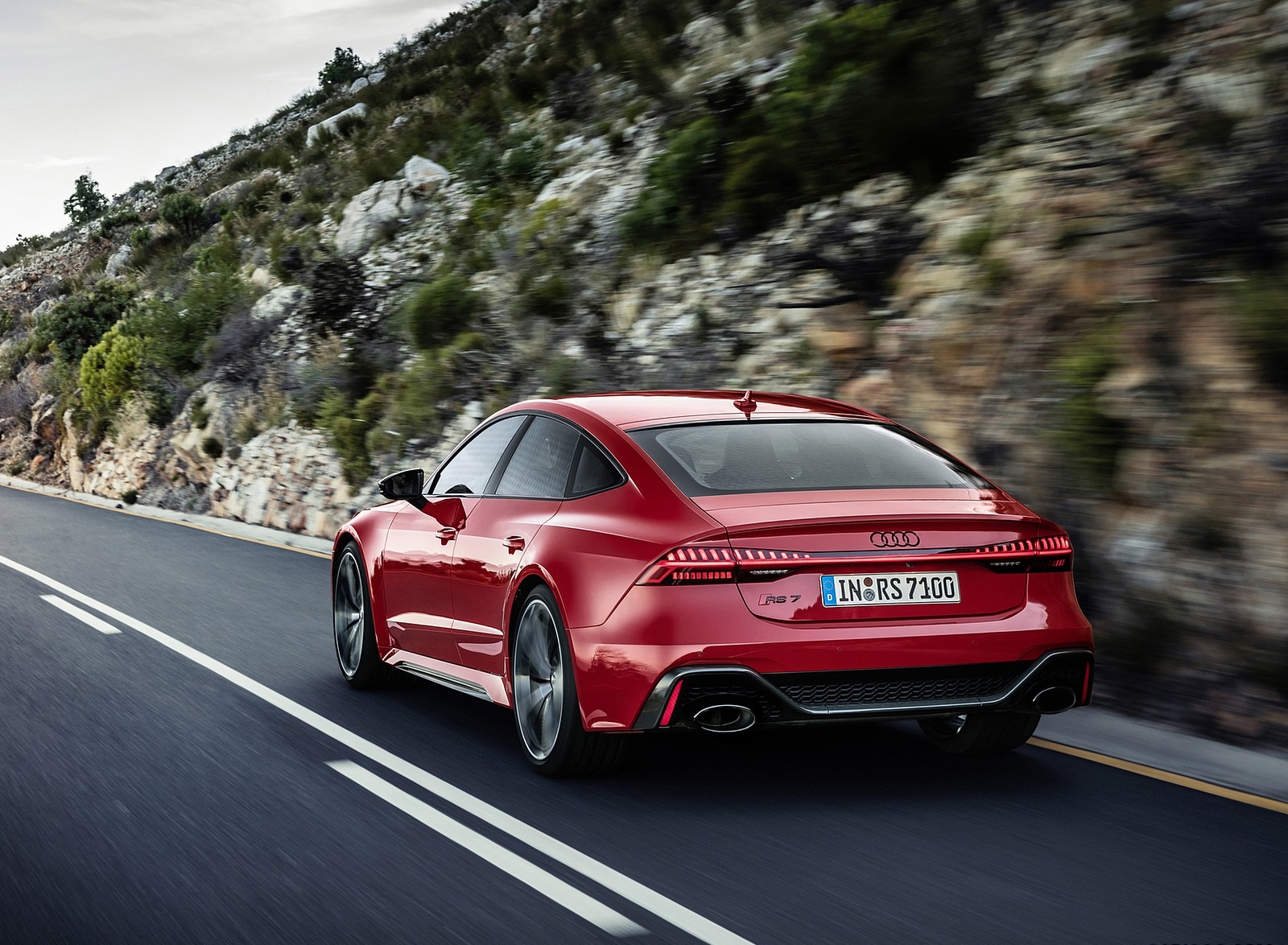 2020 Audi RS 7 Sportback (Color: Tango Red) Rear Three-Quarter Wallpapers #9 of 99