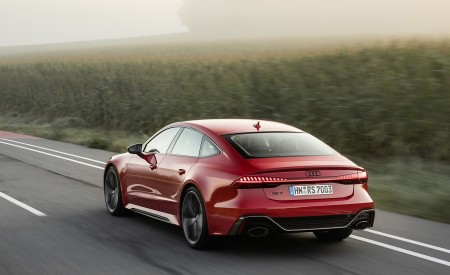 2020 Audi RS 7 Sportback (Color: Tango Red) Rear Three-Quarter Wallpapers 450x275 (19)