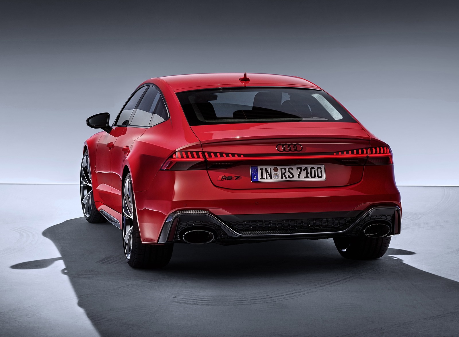 2020 Audi RS 7 Sportback (Color: Tango Red) Rear Wallpapers #67 of 99