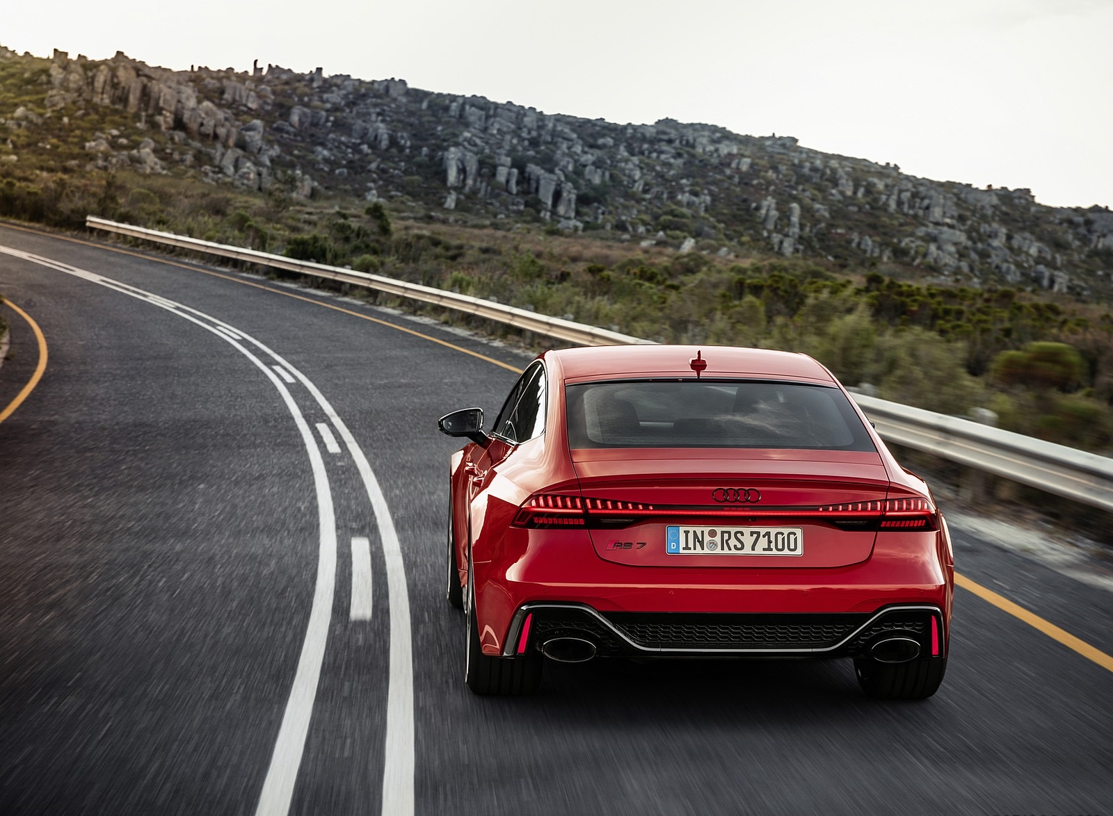2020 Audi RS 7 Sportback (Color: Tango Red) Rear Wallpapers #12 of 99