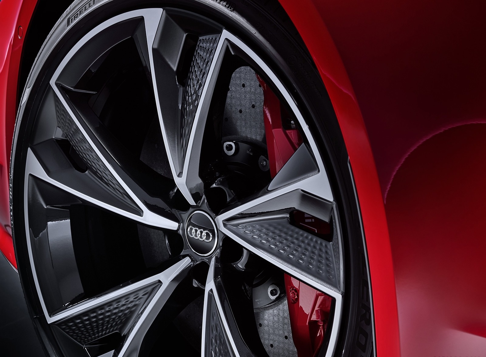 2020 Audi RS 7 Sportback (Color: Tango Red) Wheel Wallpapers #71 of 99