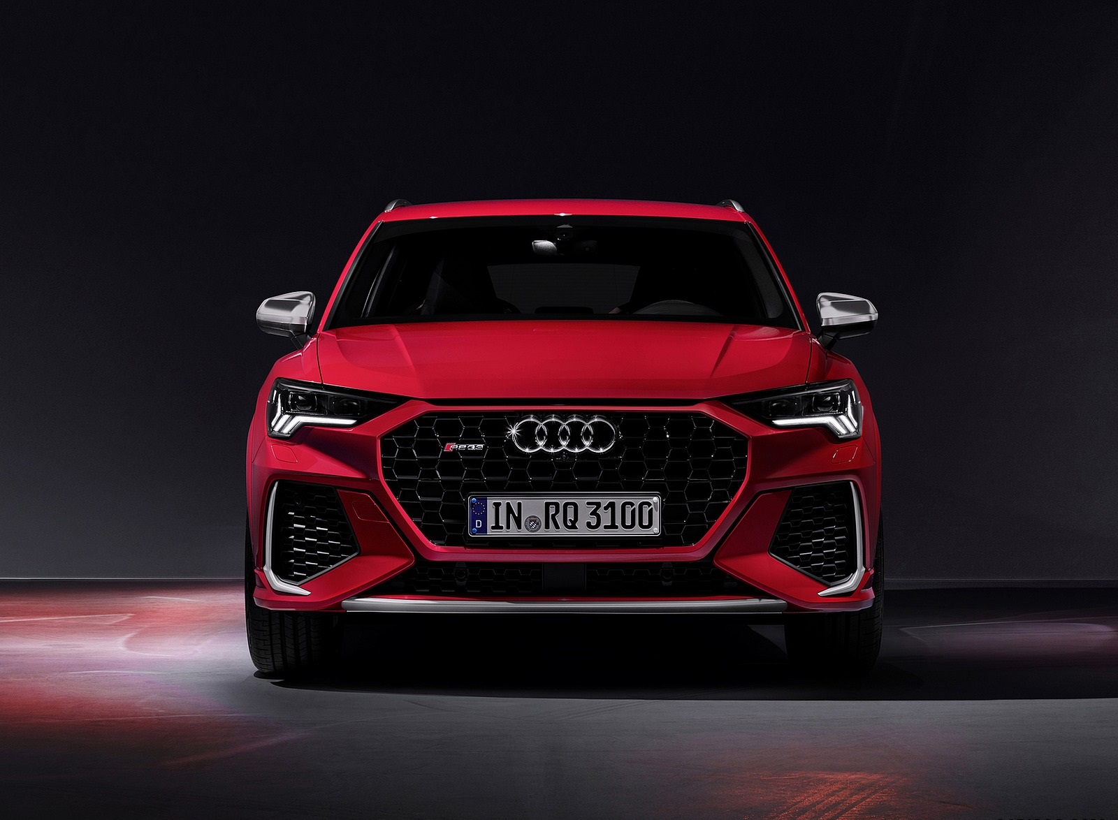 2020 Audi RS Q3 (Color: Tango Red) Front Wallpapers #71 of 116