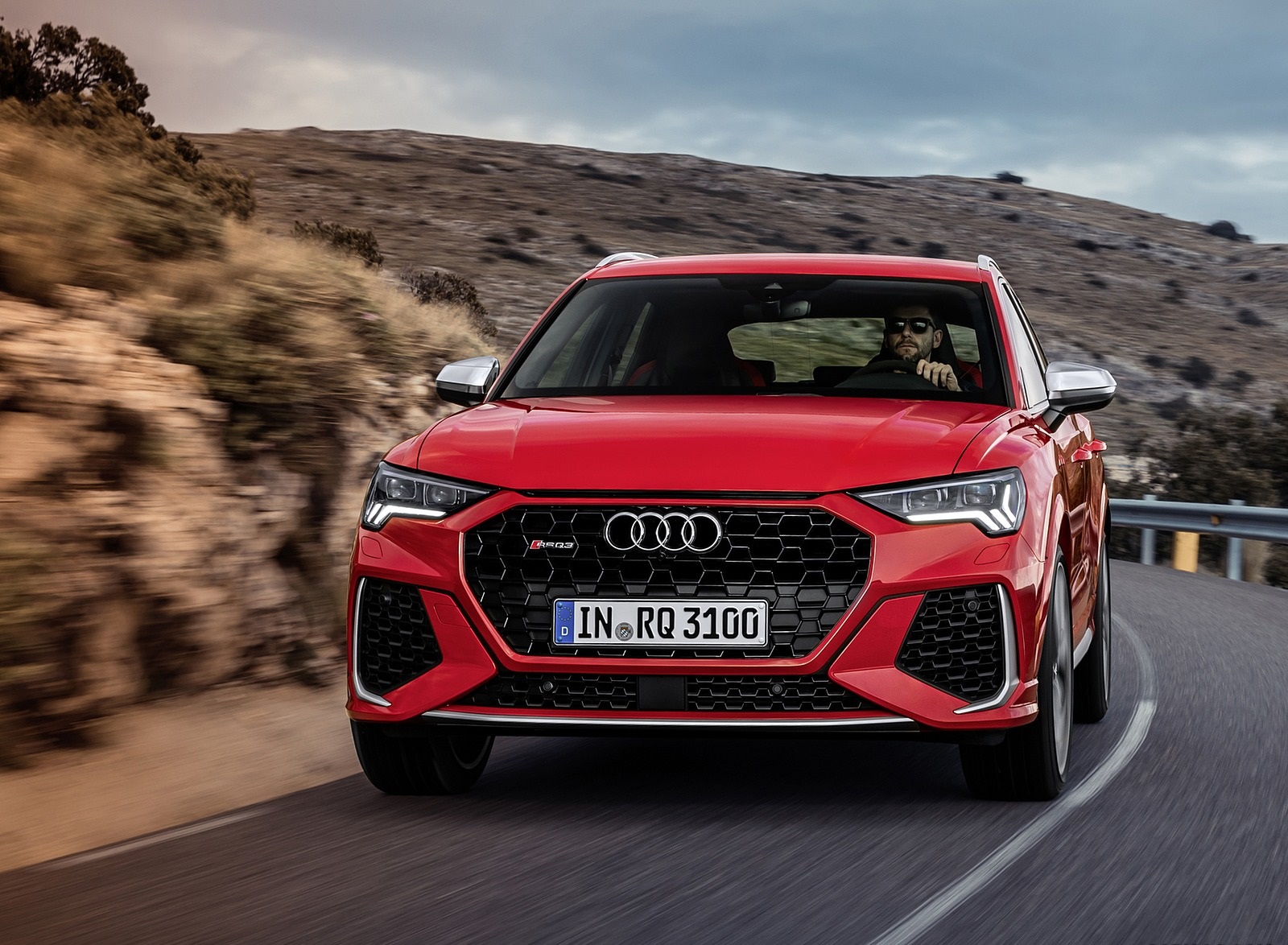 2020 Audi RS Q3 (Color: Tango Red) Front Wallpapers #52 of 116