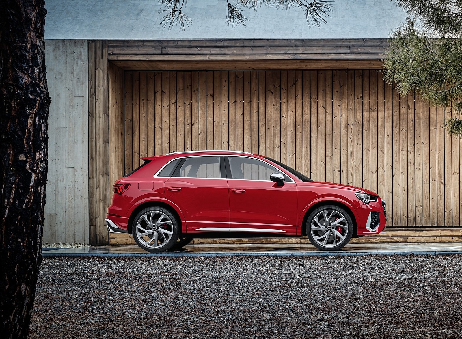 2020 Audi RS Q3 (Color: Tango Red) Side Wallpapers #67 of 116