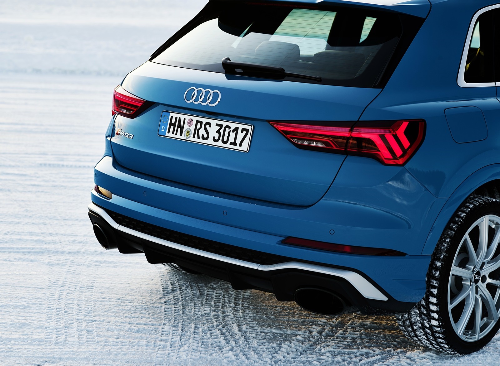 2020 Audi RS Q3 (Color: Turbo Blue) Tail Light Wallpapers #51 of 116