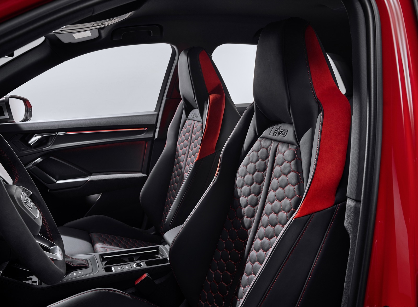 2020 Audi RS Q3 Interior Front Seats Wallpapers #86 of 116