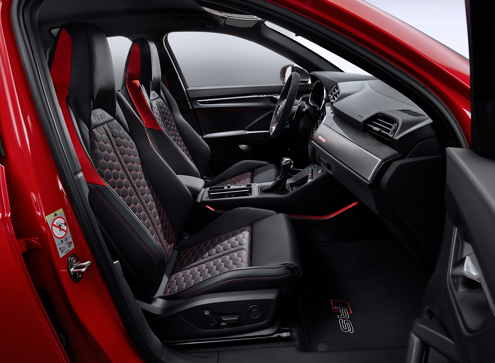2020 Audi RS Q3 Interior Front Seats Wallpapers #85 of 116