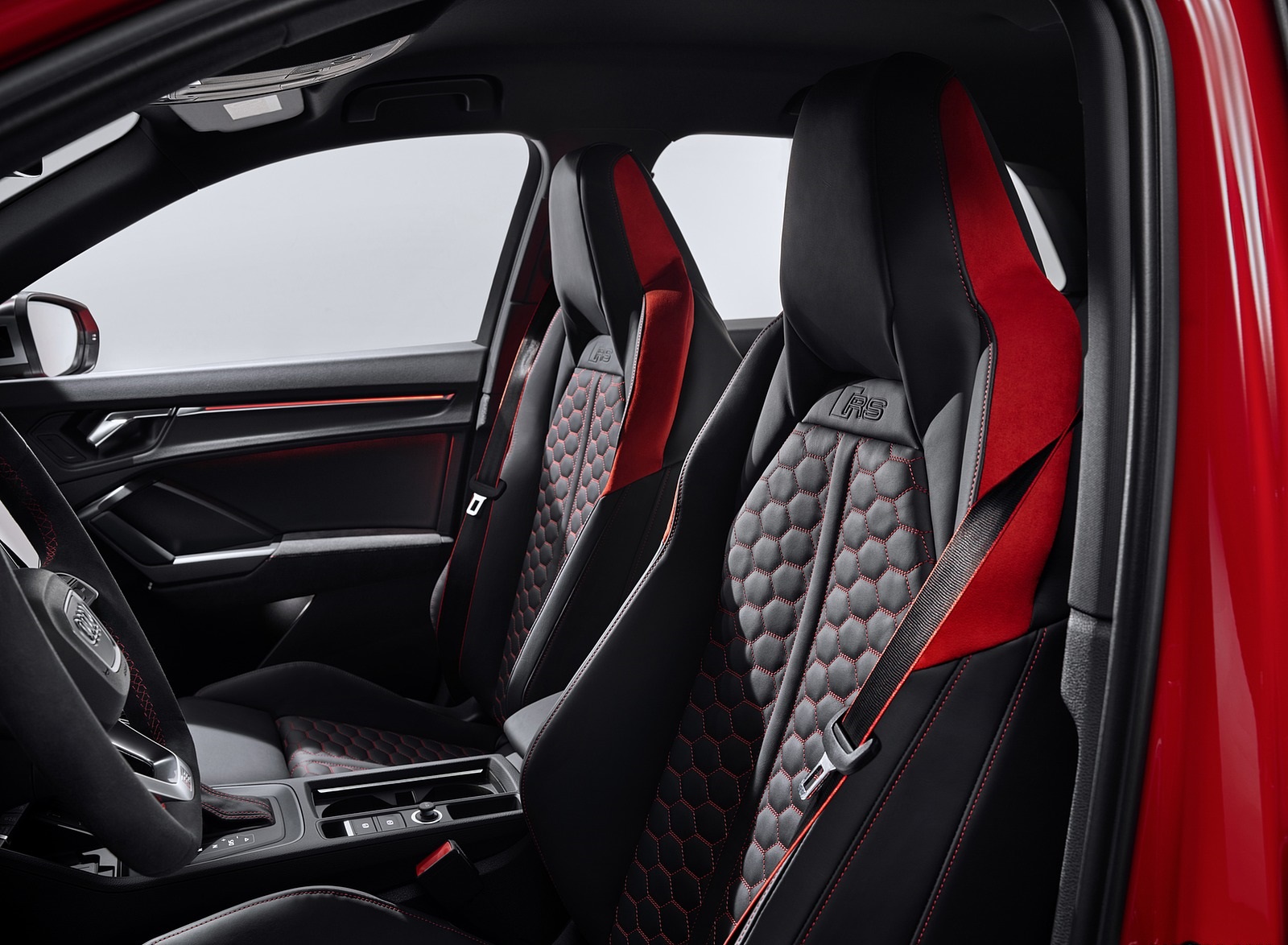 2020 Audi RS Q3 Interior Front Seats Wallpapers #84 of 116