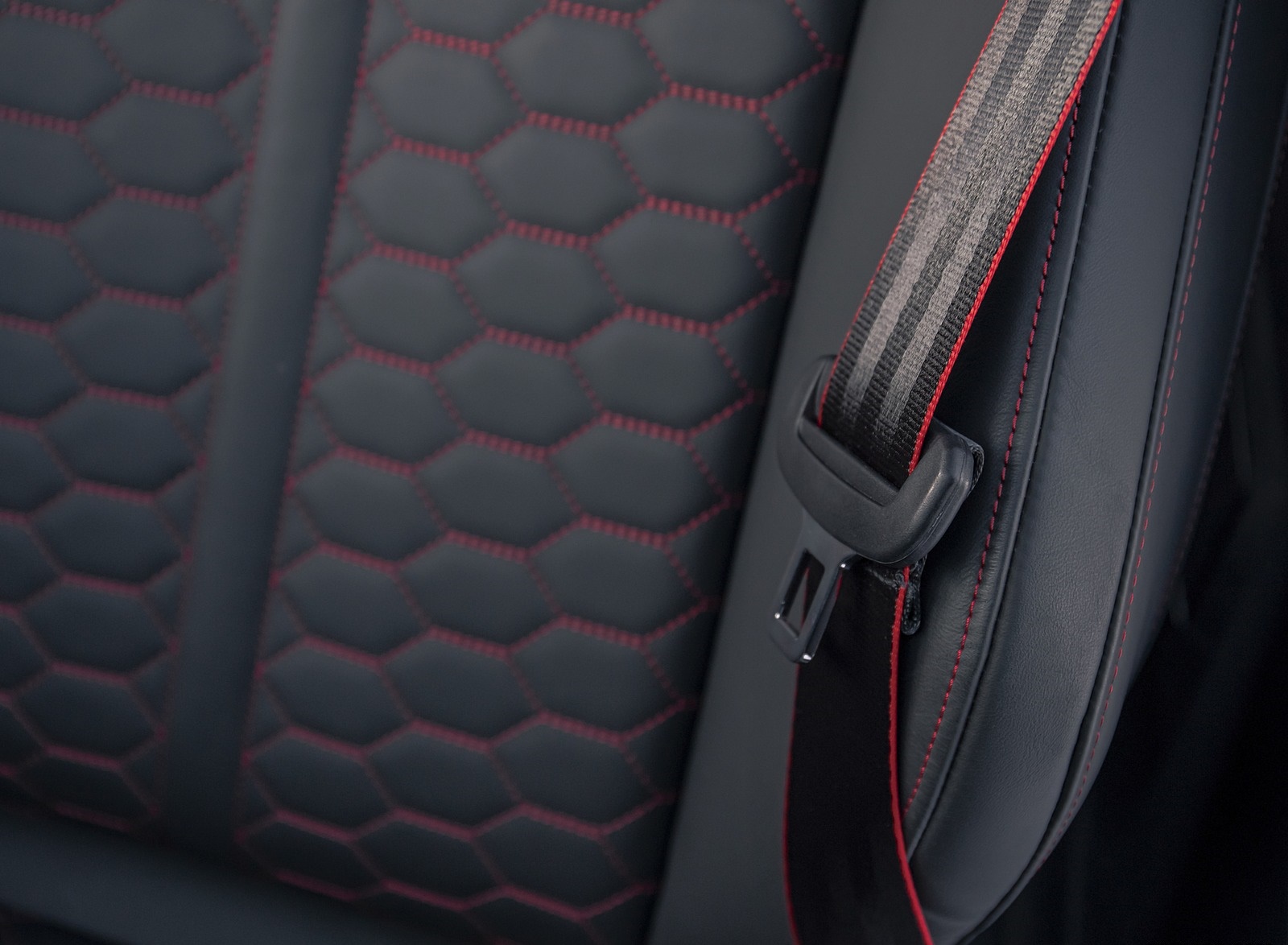 2020 Audi RS Q3 Interior Seats Wallpapers #21 of 116