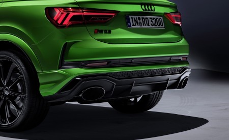 2020 Audi RS Q3 Sportback (Color: Kyalami Green) Detail Wallpapers 450x275 (98)