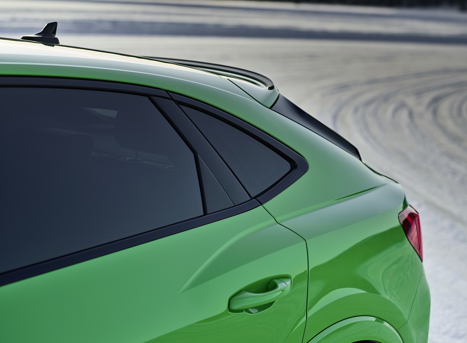 2020 Audi RS Q3 Sportback (Color: Kyalami Green) Detail Wallpapers #39 of 127