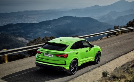 2020 Audi RS Q3 Sportback (Color: Kyalami Green) Rear Three-Quarter Wallpapers 450x275 (71)