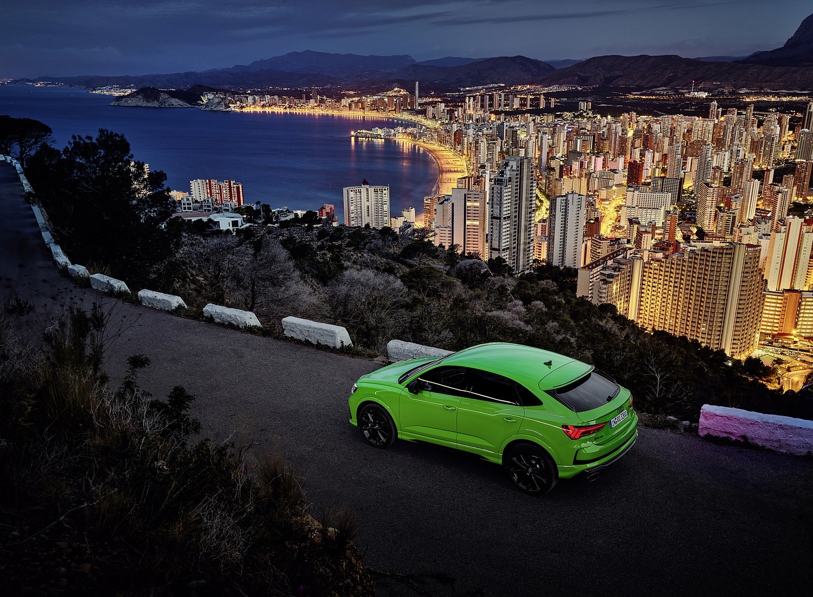 2020 Audi RS Q3 Sportback (Color: Kyalami Green) Top Wallpapers #72 of 127