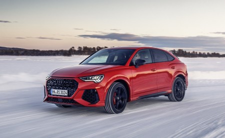 2020 Audi RS Q3 Sportback (Color: Tango Red) Front Three-Quarter Wallpapers 450x275 (24)