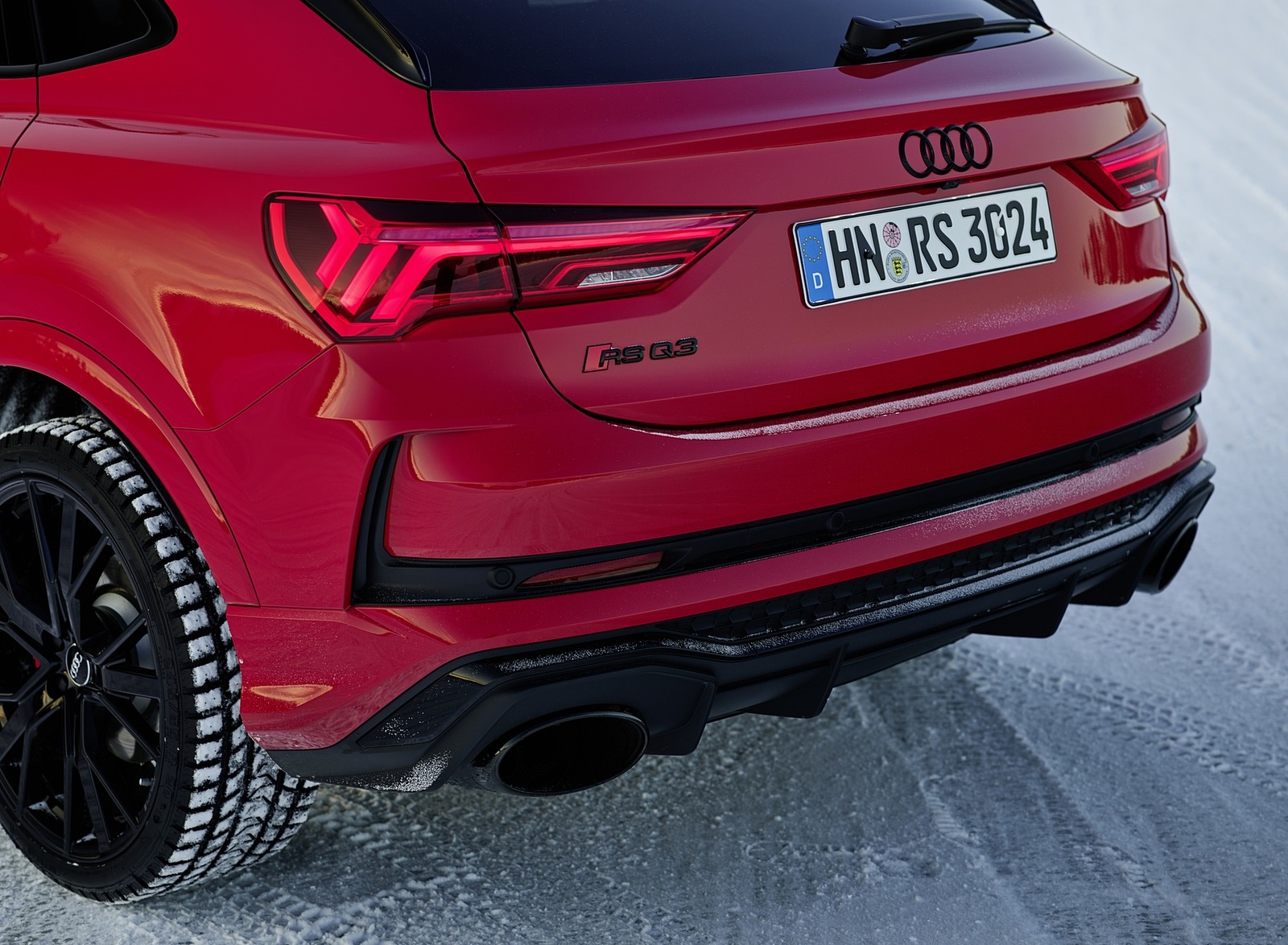 2020 Audi RS Q3 Sportback (Color: Tango Red) Tail Light Wallpapers #31 of 127