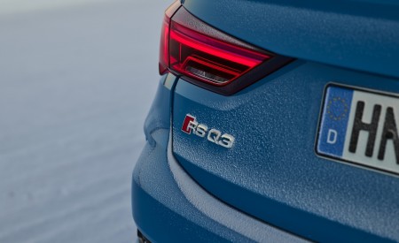 2020 Audi RS Q3 Sportback (Color: Turbo Blue) Detail Wallpapers 450x275 (15)