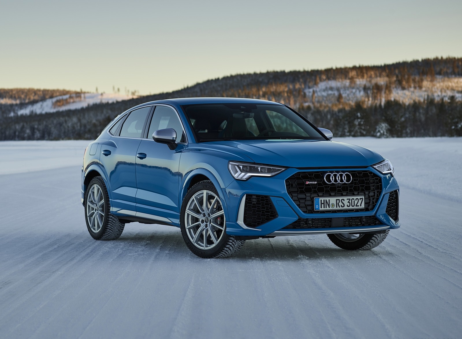 2020 Audi RS Q3 Sportback (Color: Turbo Blue) Front Three-Quarter Wallpapers #11 of 127