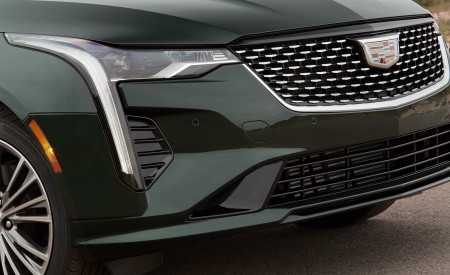 2020 Cadillac CT4 Premium Luxury Headlight Wallpapers 450x275 (12)