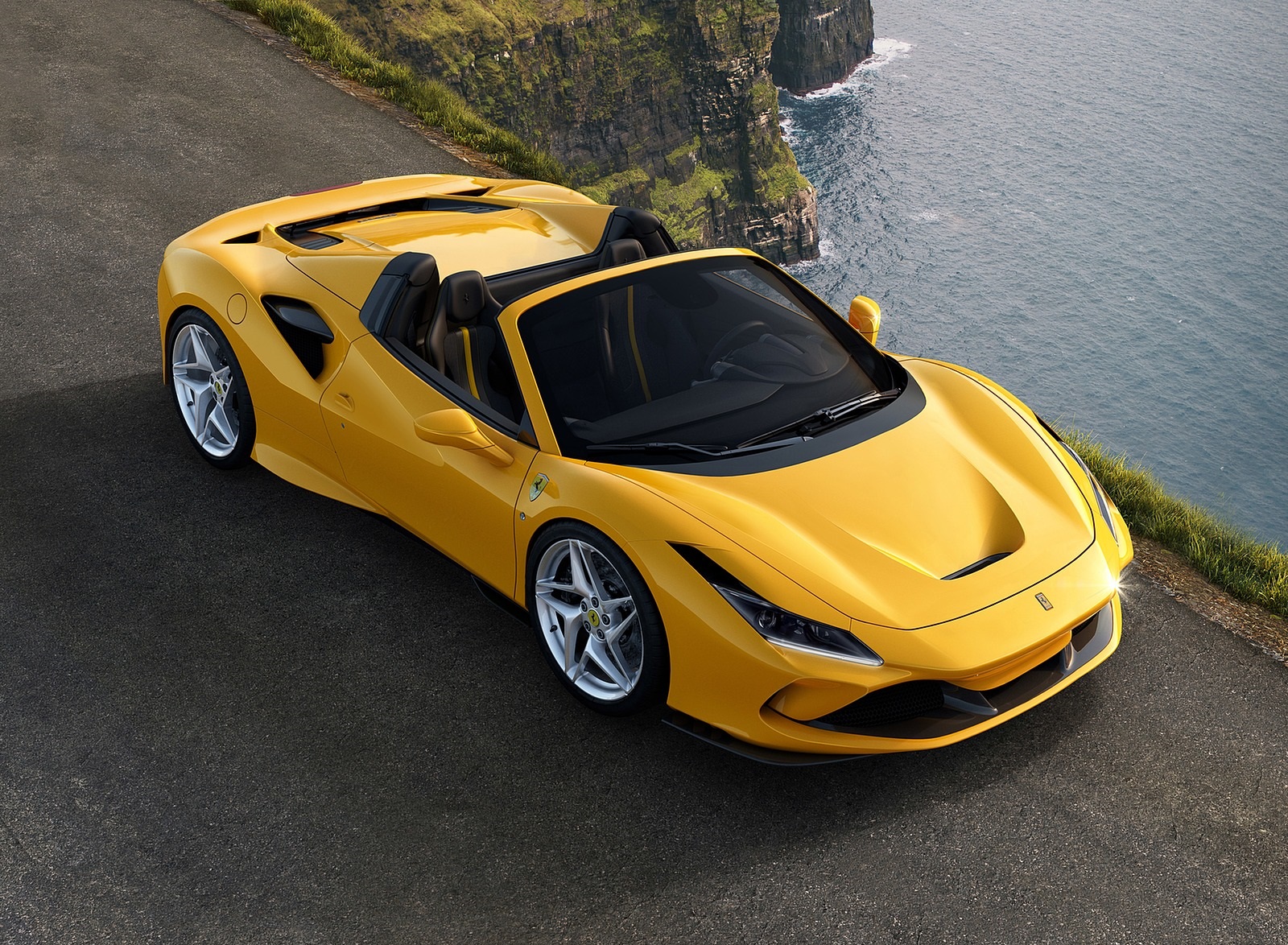 2020 Ferrari F8 Spider Front Three-Quarter Wallpapers #2 of 19