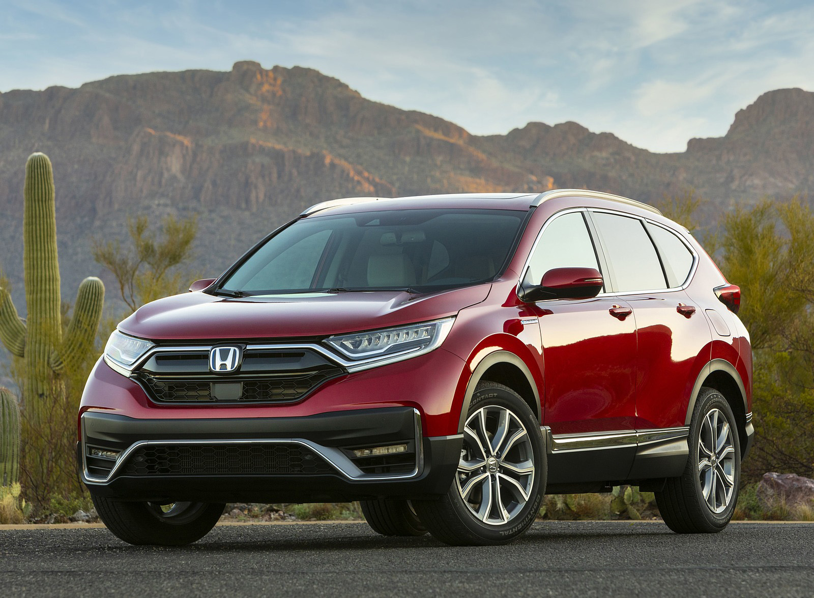 Honda CR V красная
