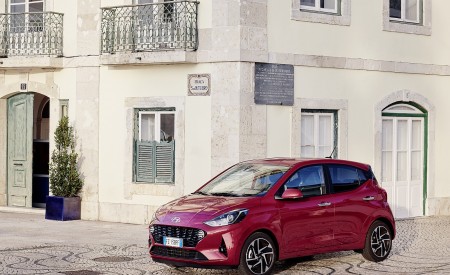 2020 Hyundai i10 Front Three-Quarter Wallpapers 450x275 (22)