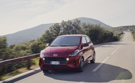 2020 Hyundai i10 Front Three-Quarter Wallpapers 450x275 (5)