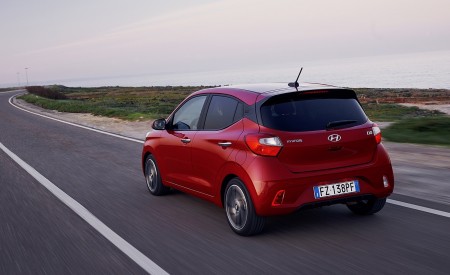 2020 Hyundai i10 Rear Three-Quarter Wallpapers 450x275 (7)