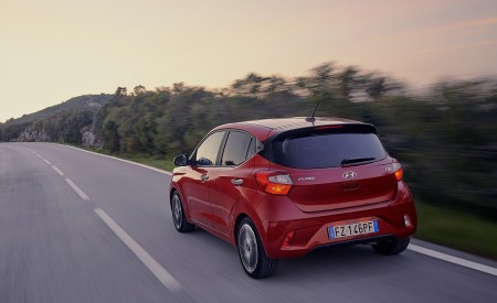 2020 Hyundai i10 Rear Wallpapers 450x275 (9)