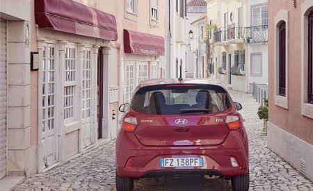 2020 Hyundai i10 Rear Wallpapers 450x275 (24)