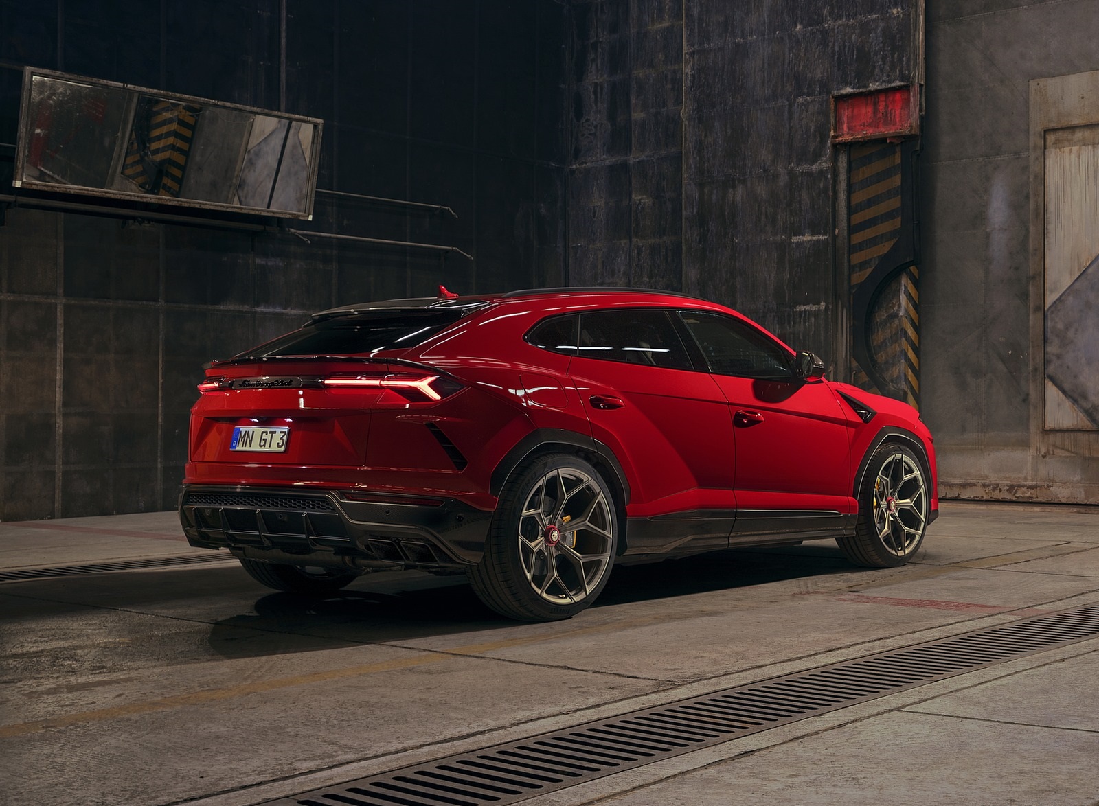 2020 NOVITEC Lamborghini Urus Rear Three-Quarter Wallpapers (4)