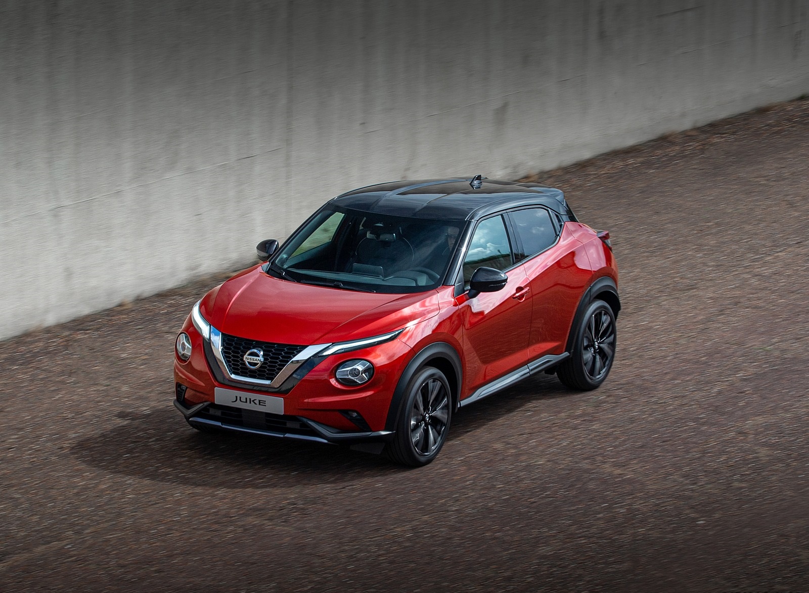 2020 Nissan Juke Front Three-Quarter Wallpapers #1 of 47