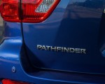 2020 Nissan Pathfinder Platinum 4WD Badge Wallpapers 150x120