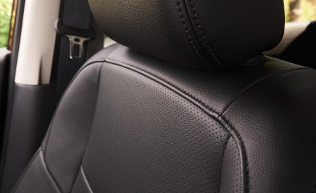 2020 Nissan Rogue Interior Seats Wallpapers 450x275 (26)
