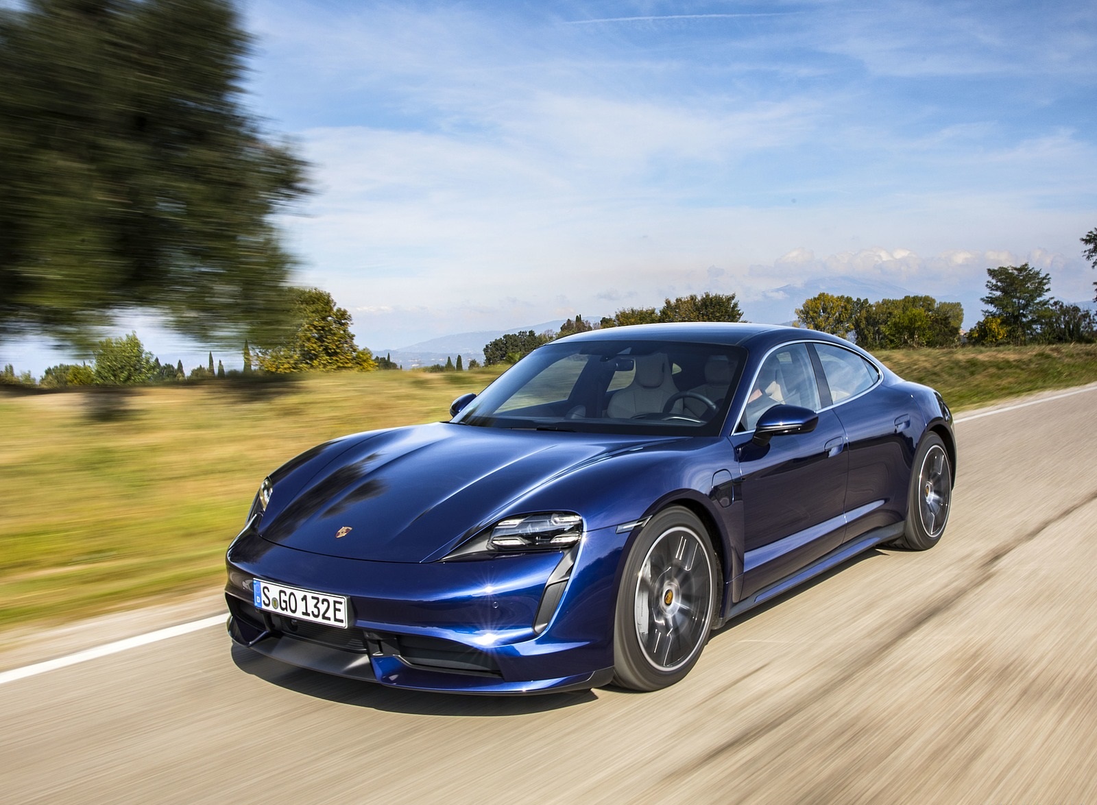 2020 Porsche Taycan Turbo (Color: Gentian Blue Metallic) Front Three-Quarter Wallpapers (4)