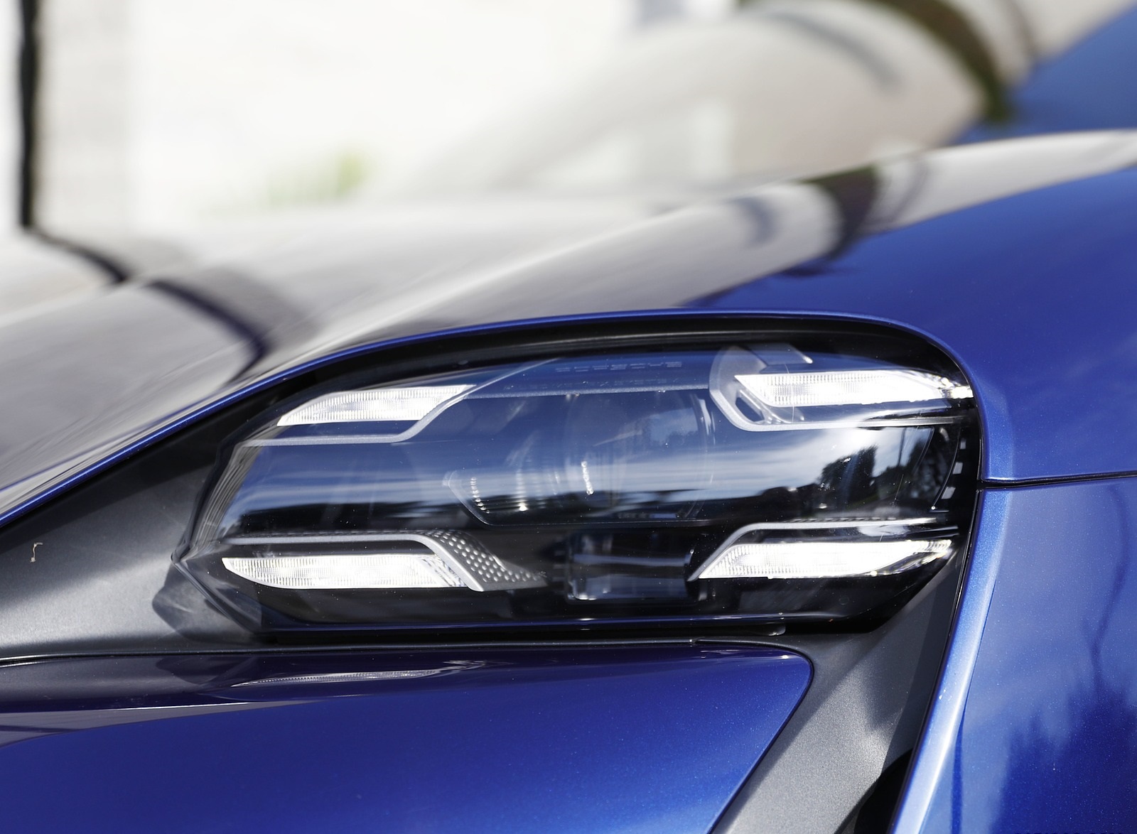 2020 Porsche Taycan Turbo (Color: Gentian Blue Metallic) Headlight Wallpapers #15 of 72