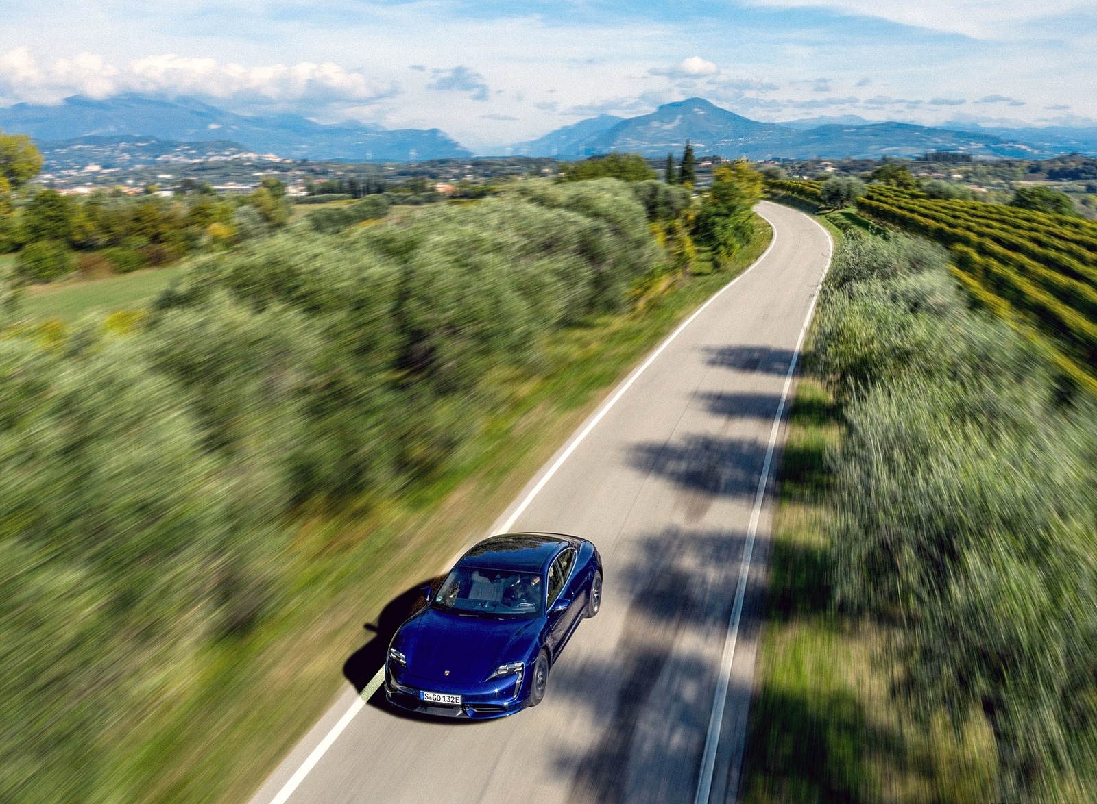 2020 Porsche Taycan Turbo (Color: Gentian Blue Metallic) Top Wallpapers #8 of 72