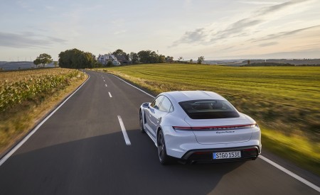 2020 Porsche Taycan Turbo S (Color: Carrara White Metallic) Rear Three-Quarter Wallpapers 450x275 (34)