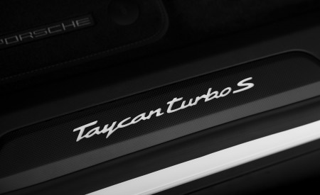 2020 Porsche Taycan Turbo S (Color: Mamba Green Metallic) Door Sill Wallpapers 450x275 (28)
