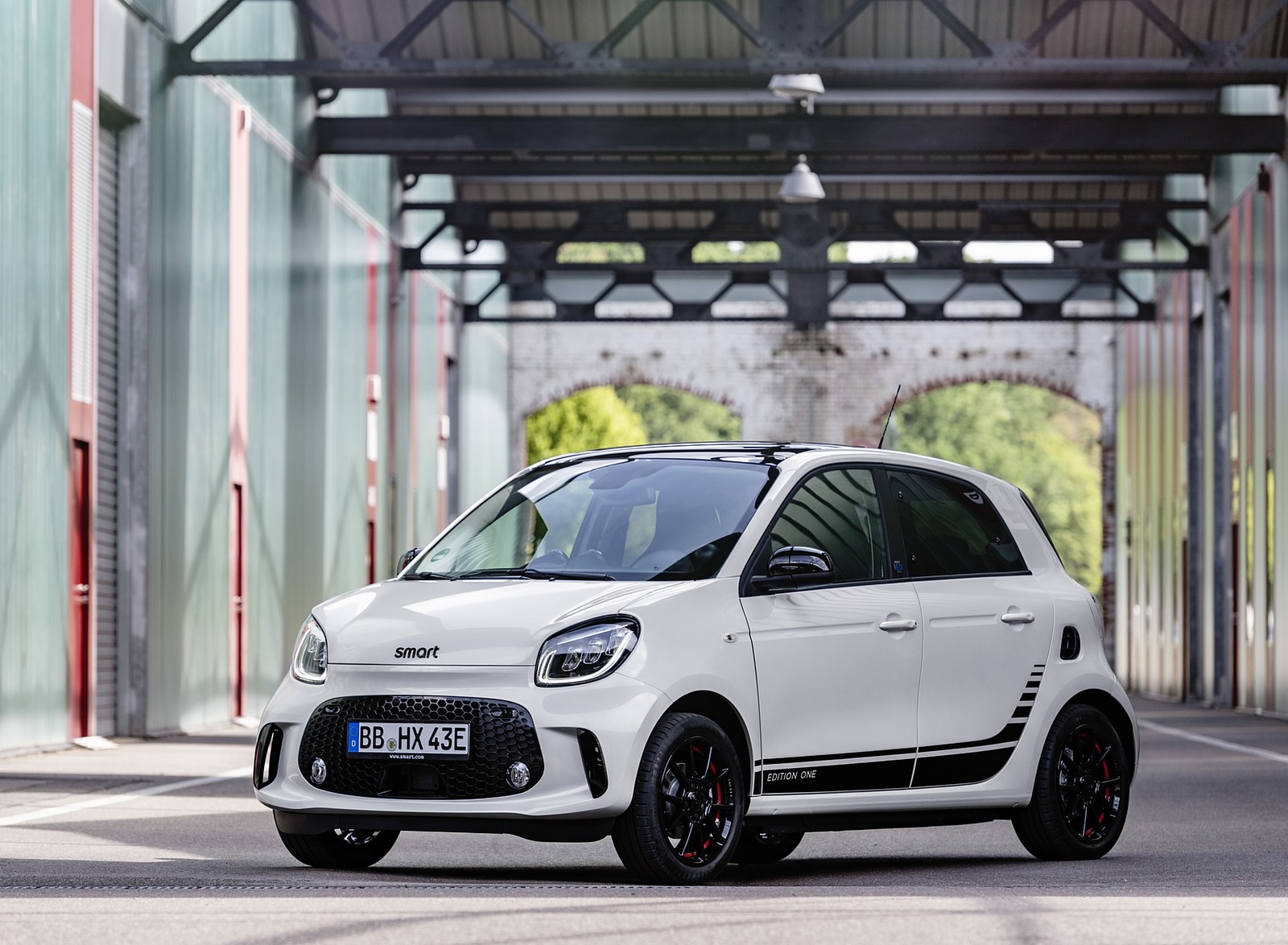 2020 Smart EQ ForFour Front Three-Quarter Wallpapers #16 of 80