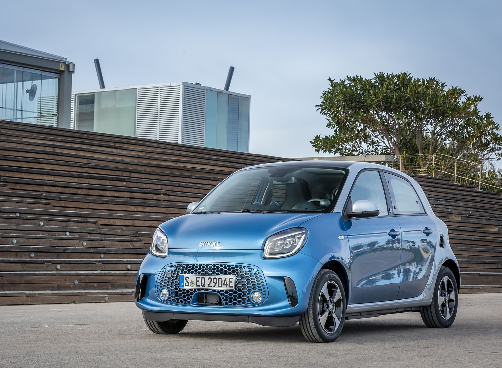 2020 Smart EQ ForFour Passion Line (Color: Steel Blue) Front Three-Quarter Wallpapers #55 of 80