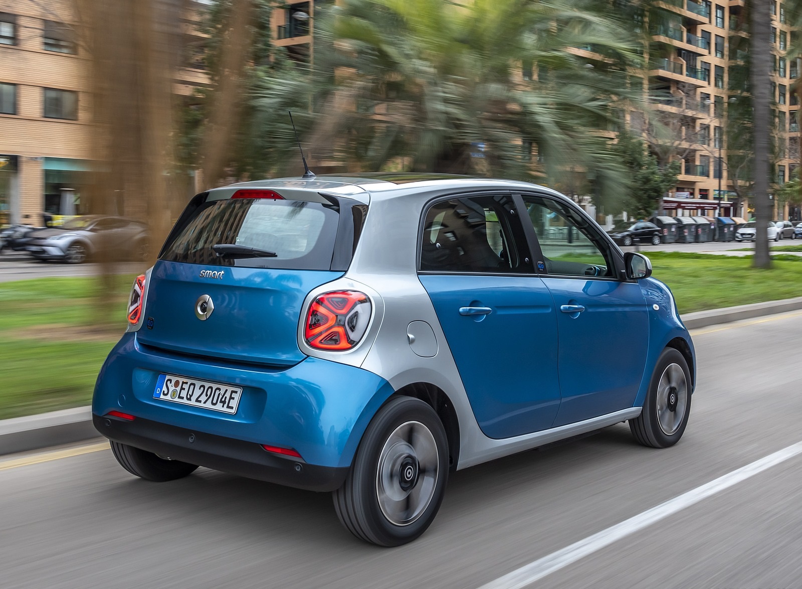 2020 Smart EQ ForFour Passion Line (Color: Steel Blue) Rear Three-Quarter Wallpapers #49 of 80
