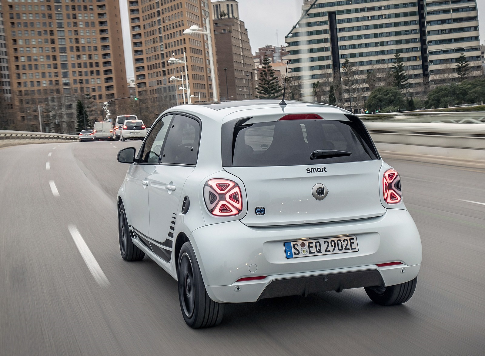 2020 Smart EQ ForFour Pulse Line (Color: Ice White) Rear Three-Quarter Wallpapers #5 of 80