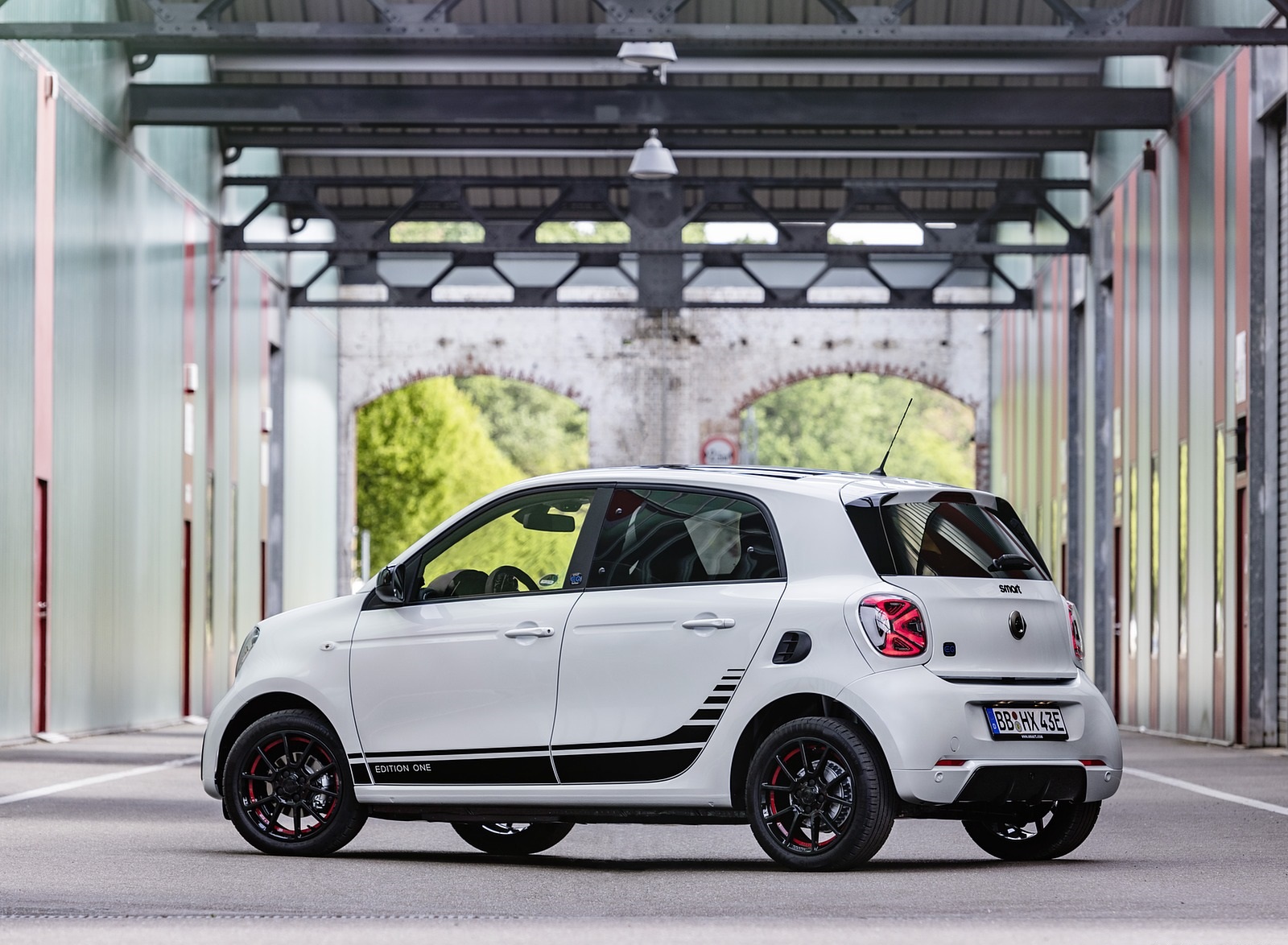 2020 Smart EQ ForFour Rear Three-Quarter Wallpapers #18 of 80